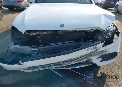 2018 Mercedes-Benz E 300 z USA, uszkodzony, nr VIN WDDZF4JB1JA376690